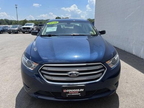 2016 Ford Taurus SE