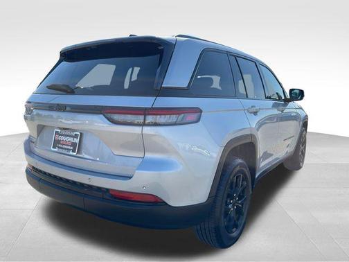 Silver Zynith 2025 Jeep Grand Cherokee Altitude