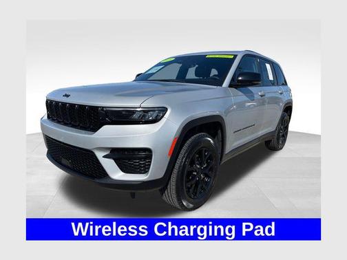 Silver Zynith 2025 Jeep Grand Cherokee Altitude