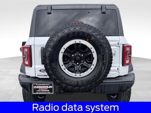 Oxford White 2026 Ford Bronco Badlands