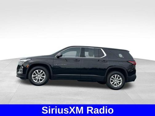 Mosaic Black Metallic 2023 Chevrolet Traverse LS