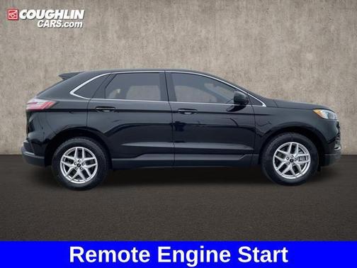 Black Metallic 2024 Ford Edge SEL