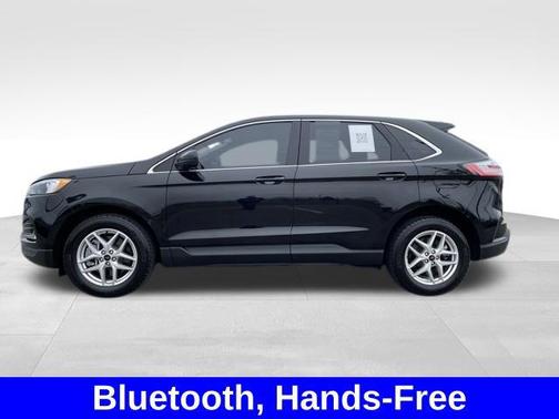 Black Metallic 2024 Ford Edge SEL