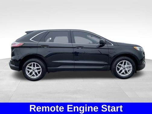 Black Metallic 2024 Ford Edge SEL