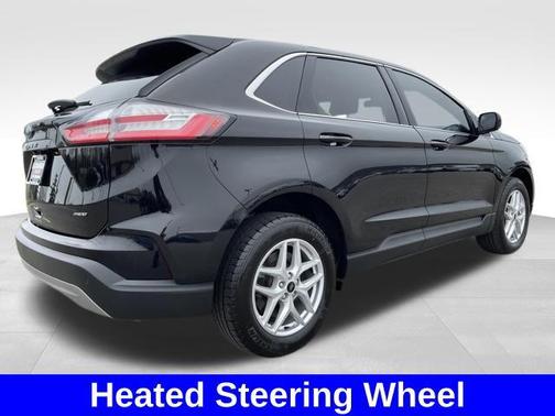 Black Metallic 2024 Ford Edge SEL