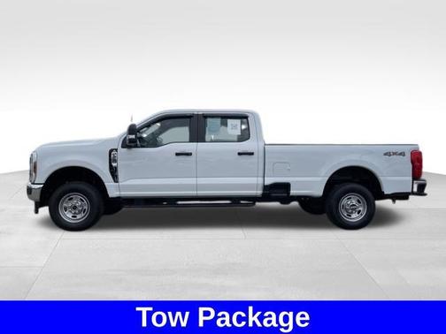 Oxford White 2024 Ford F-250 XL