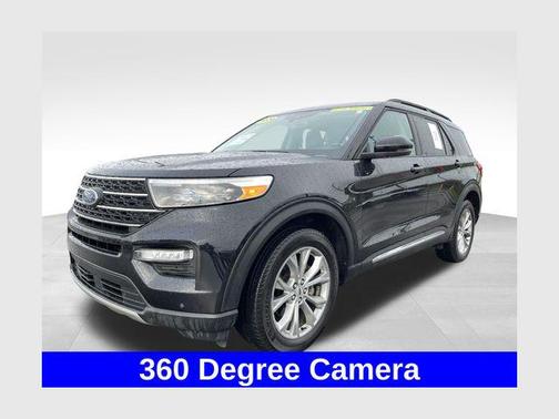 Black Metallic 2024 Ford Explorer XLT