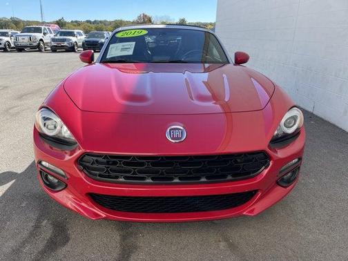 2019 FIAT 124 Spider Base