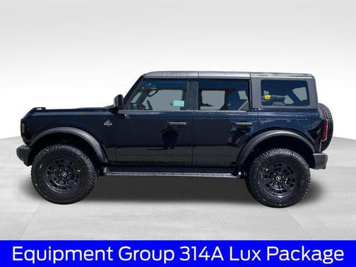 Shadow Black 2026 Ford Bronco Outer Banks