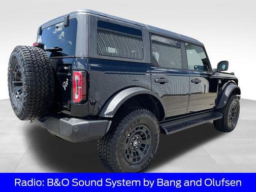 Shadow Black 2026 Ford Bronco Outer Banks