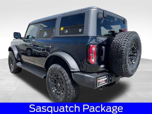Shadow Black 2026 Ford Bronco Outer Banks
