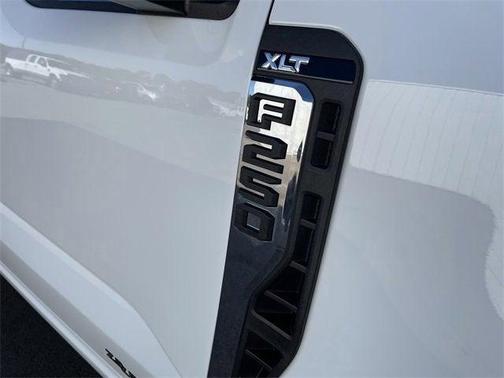 2023 Ford F-250 XLT