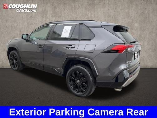 2022 Toyota RAV4 Hybrid SE