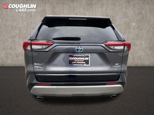 2022 Toyota RAV4 Hybrid SE