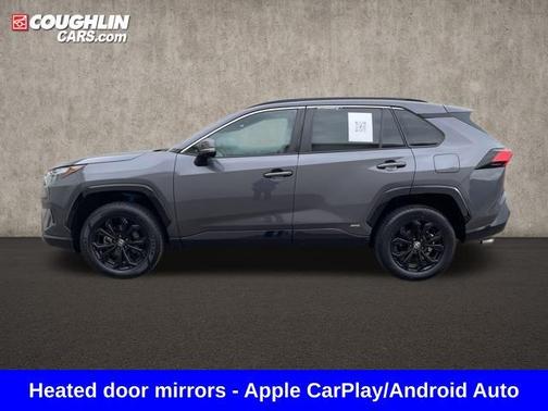 2022 Toyota RAV4 Hybrid SE