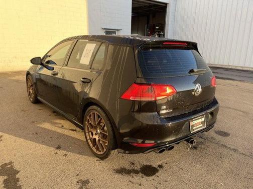 2017 Volkswagen Golf R 2.0T Manual
