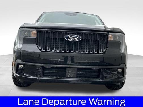 Shadow Black 2026 Ford Maverick Lobo Standard