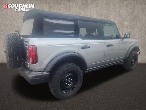 2022 Ford Bronco Black Diamond