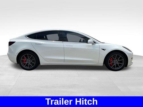 Pearl White Multi-Coat 2019 Tesla Model 3 Standard Range Plus