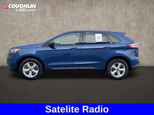 2022 Ford Edge SE