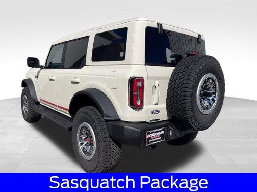 Wimbledon White 2026 Ford Bronco Outer Banks