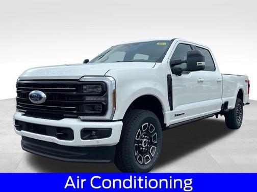 Star White Metallic Tri-Coat 2026 Ford F-350 Platinum