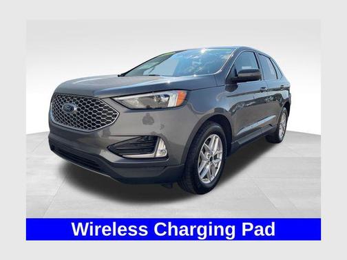 Carbonized Gray Metallic 2023 Ford Edge SEL