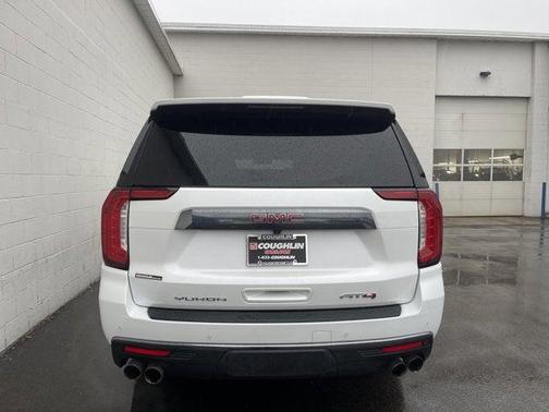 2022 GMC Yukon XL 4WD AT4