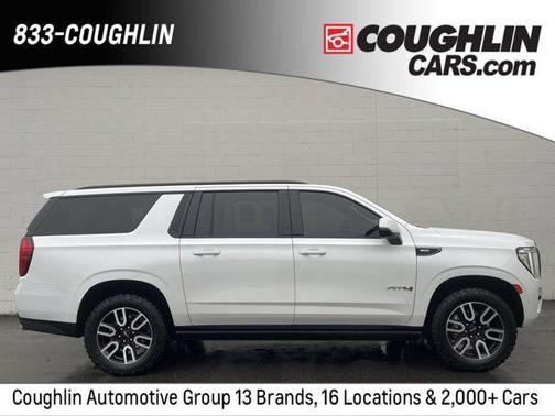 2022 GMC Yukon XL 4WD AT4