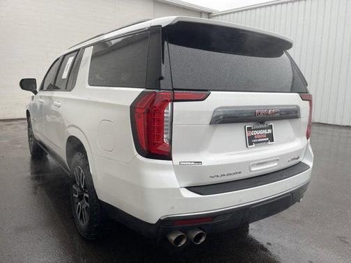 2022 GMC Yukon XL 4WD AT4