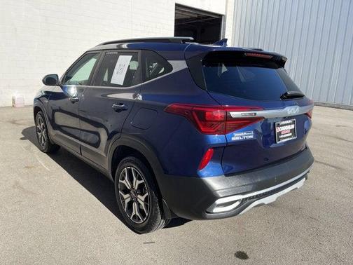 2022 Kia Seltos EX