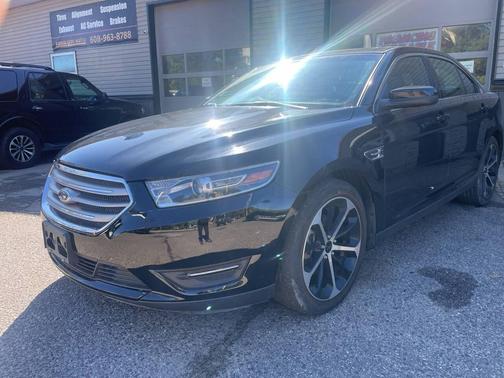 2016 Ford Taurus SEL