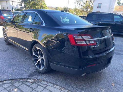 2016 Ford Taurus SEL