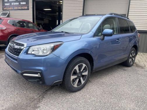 Quartz Blue Pearl 2017 Subaru Forester 2.5i Premium