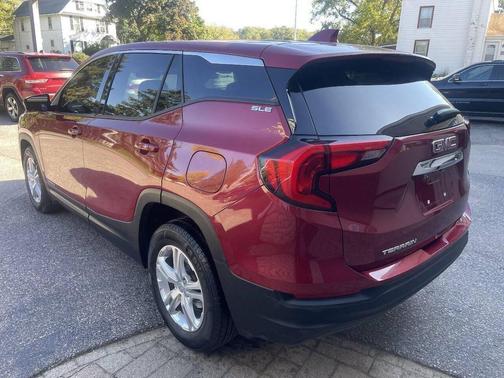 Red Quartz Tintcoat 2018 GMC Terrain SLE