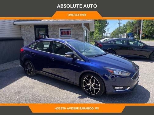 Blue 2017 Ford Focus SEL