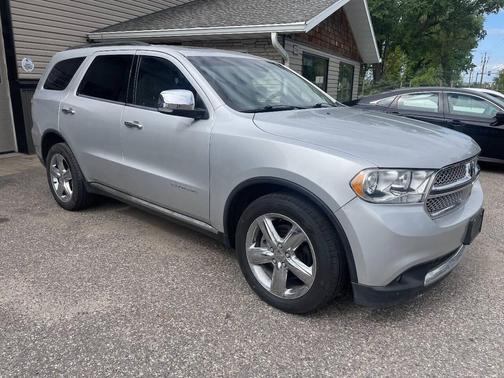 Bright Silver Metallic Clearcoat 2013 Dodge Durango Citadel