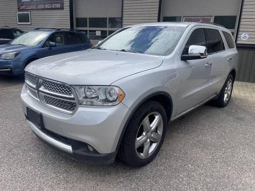 Bright Silver Metallic Clearcoat 2013 Dodge Durango Citadel