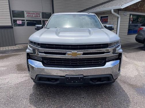 Silver Ice Metallic 2019 Chevrolet Silverado 1500 LT