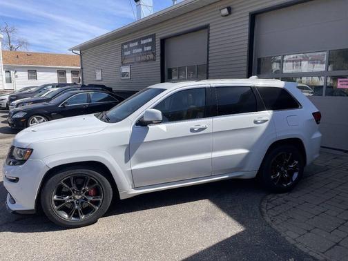 Bright White Clearcoat 2014 Jeep Grand Cherokee SRT