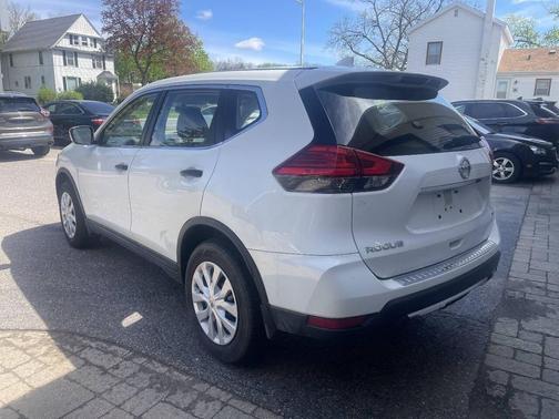 Glacier White 2017 Nissan Rogue S