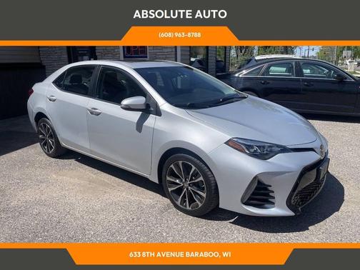 Classic Silver Metallic 2019 Toyota Corolla XSE