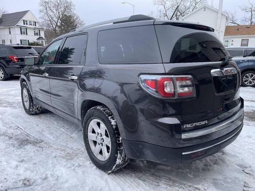 2015 GMC Acadia SLE-2