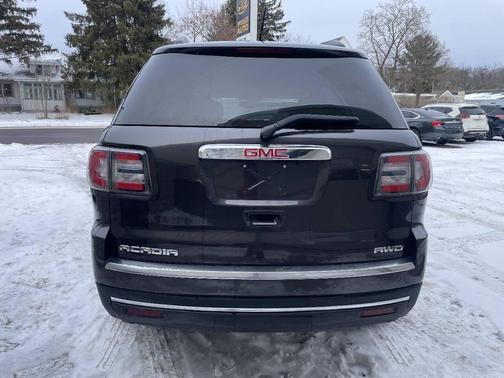 2015 GMC Acadia SLE-2