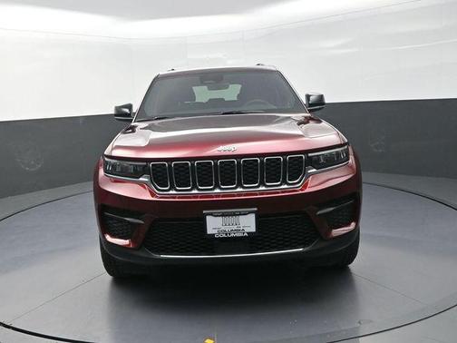 Velvet Red Pearlcoat 2026 Jeep Grand Cherokee Altitude