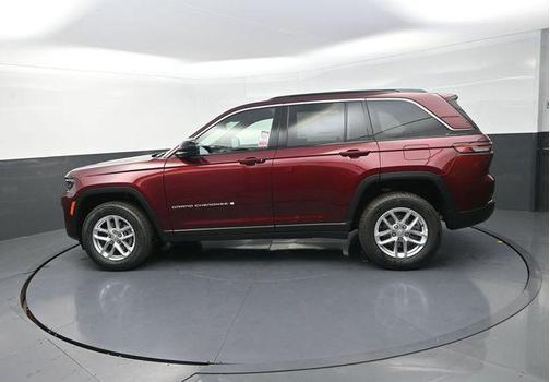 Velvet Red Pearlcoat 2026 Jeep Grand Cherokee Altitude