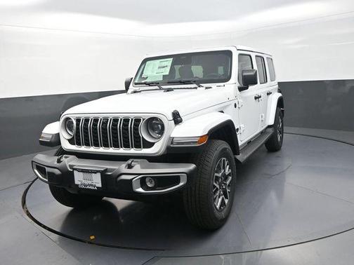 Bright White Clearcoat 2026 Jeep Wrangler 4-Door Sahara 4x4