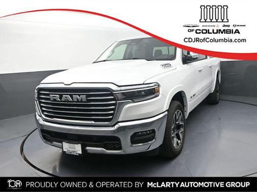 Ivory White Tri-Coat Pearlcoat 2025 RAM 1500 Laramie