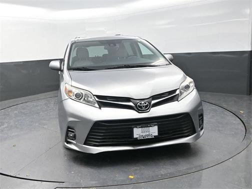 2018 Toyota Sienna XLE
