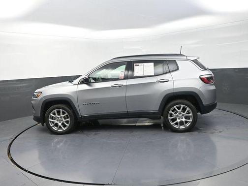 Billet Silver Metallic Clearcoat 2022 Jeep Compass Latitude Lux